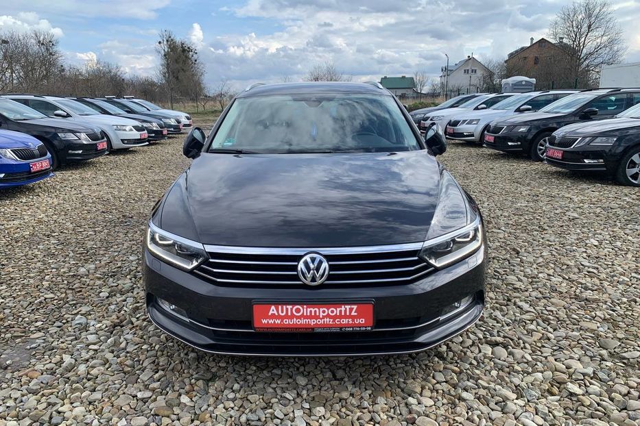 Продам Volkswagen Passat B8  Highline 2018 года в Львове