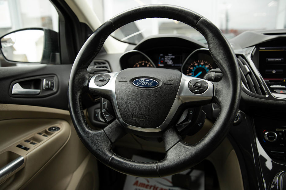 Продам Ford Escape Titanium 2013 года в Черновцах