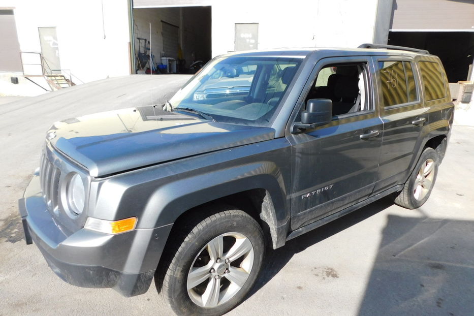 Продам Jeep Patriot Sport 4WD 2.4 2014 года в Одессе