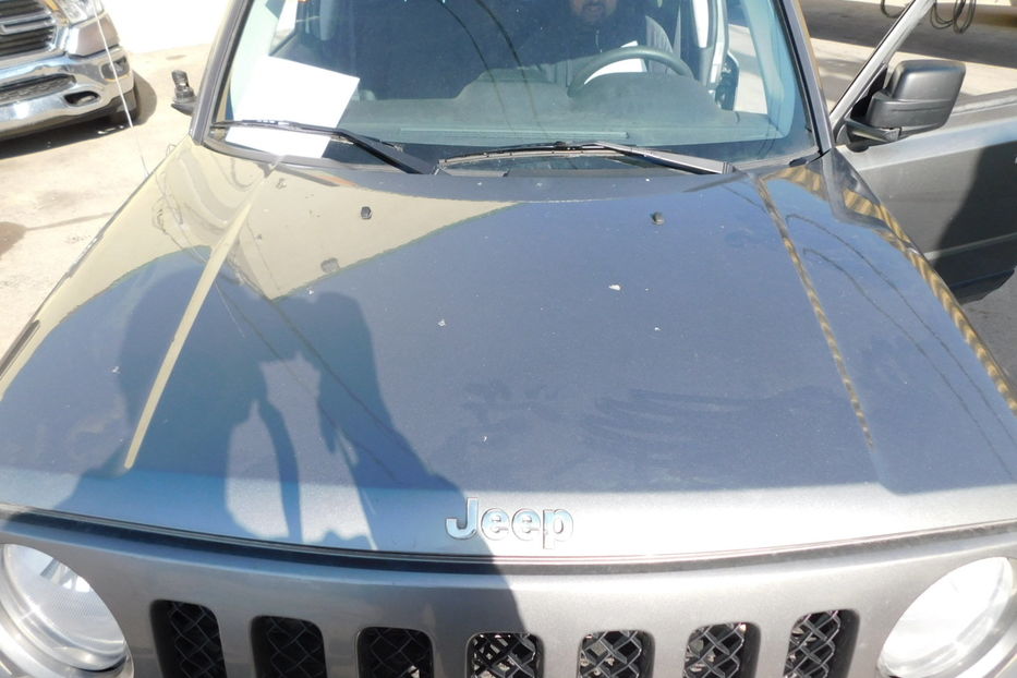 Продам Jeep Patriot Sport 4WD 2.4 2014 года в Одессе