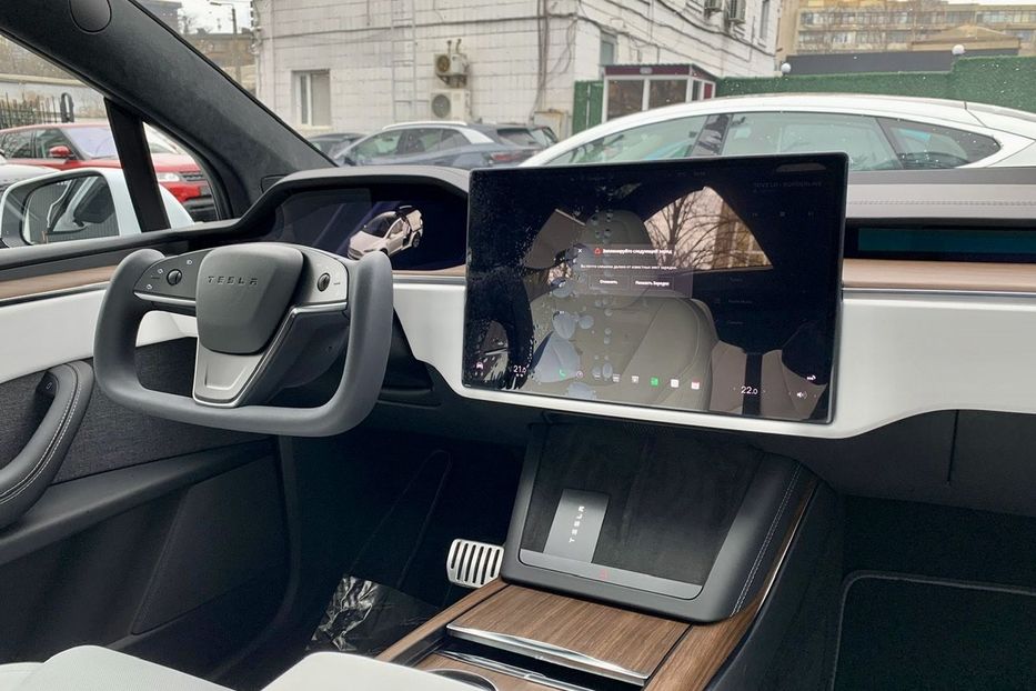 Продам Tesla Model X Dual Motor 2023 года в Киеве