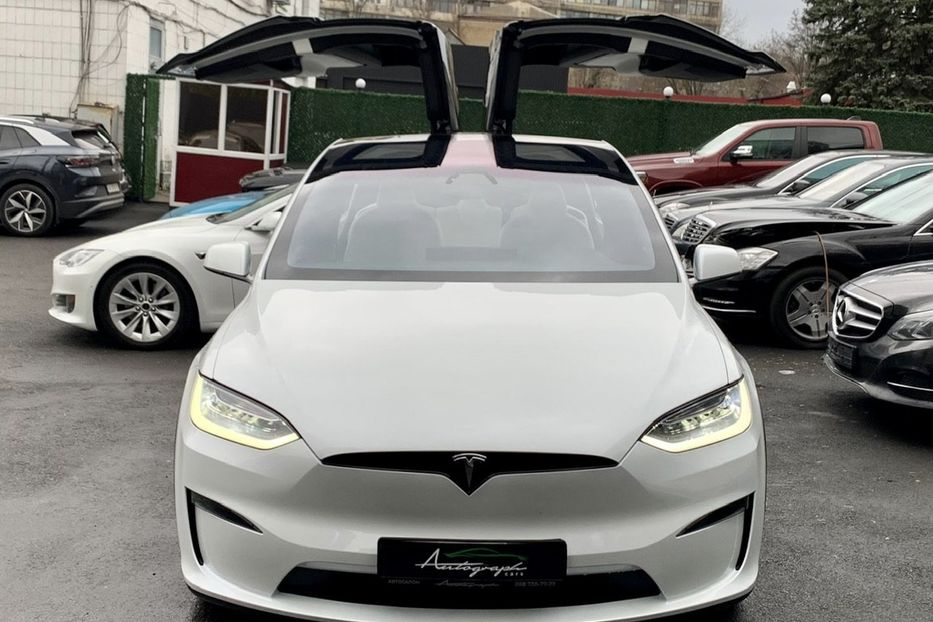 Продам Tesla Model X Dual Motor 2023 года в Киеве