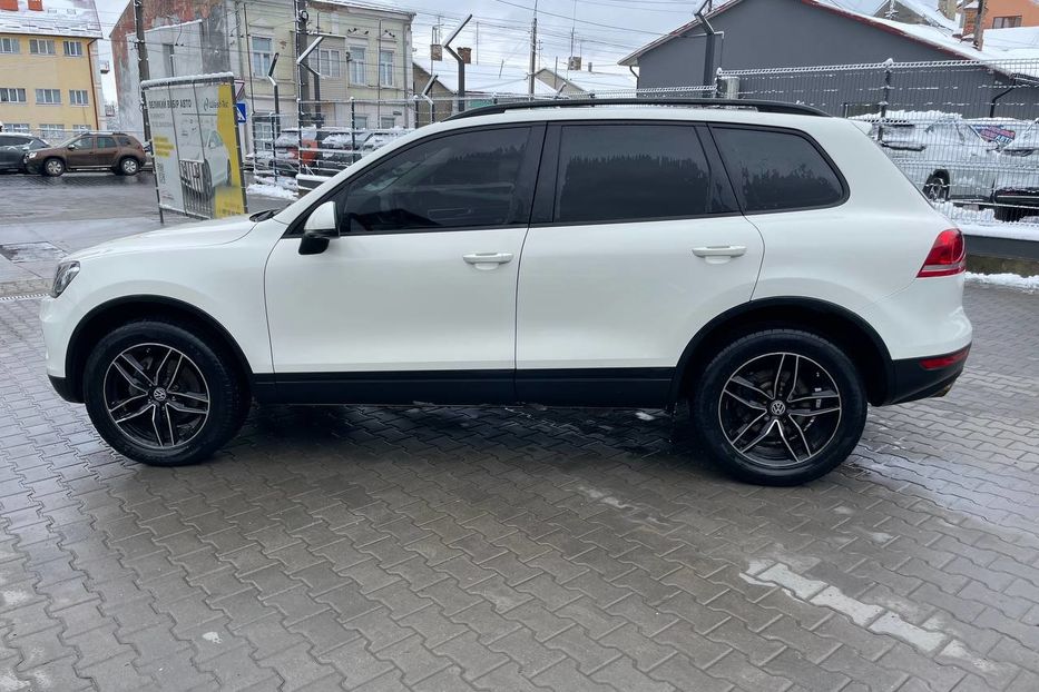 Продам Volkswagen Touareg Executive 2010 года в Черновцах