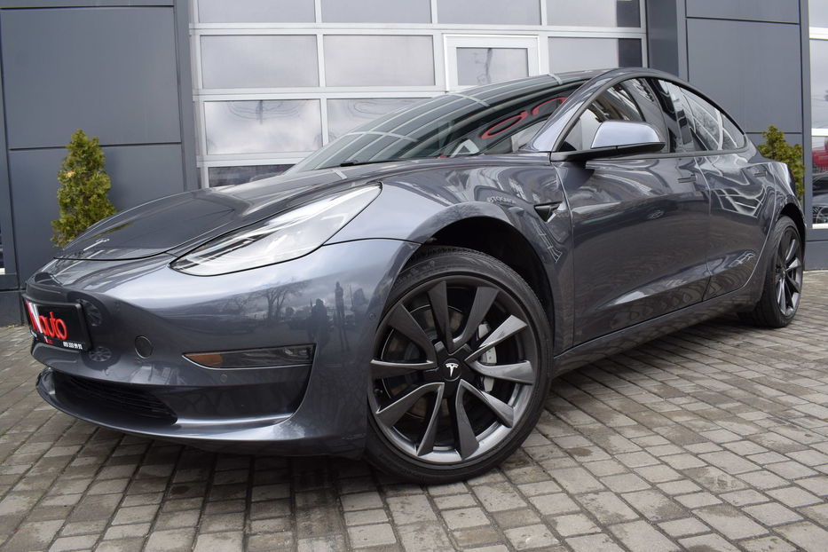 Продам Tesla Model 3 2022 года в Одессе