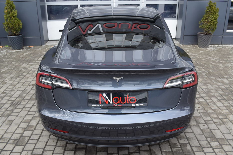 Продам Tesla Model 3 2022 года в Одессе