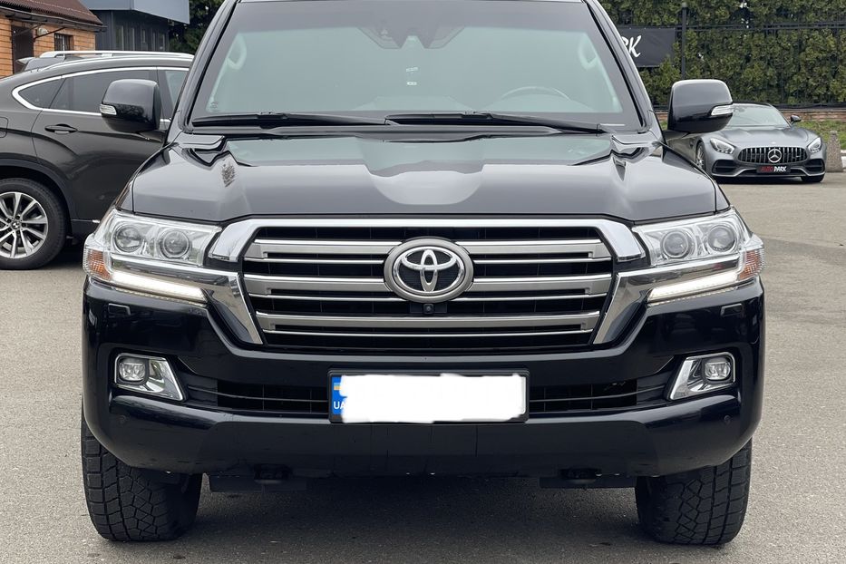 Продам Toyota Land Cruiser 200 Guard B6+ 2017 года в Киеве