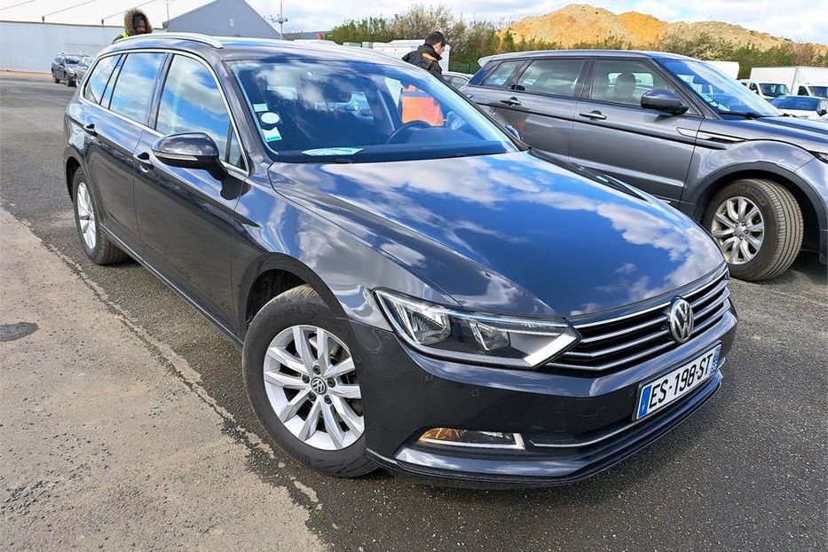 Продам Volkswagen Passat B8 2017 года в Львове