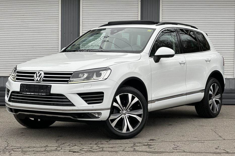 Продам Volkswagen Touareg R line 2016 года в Киеве