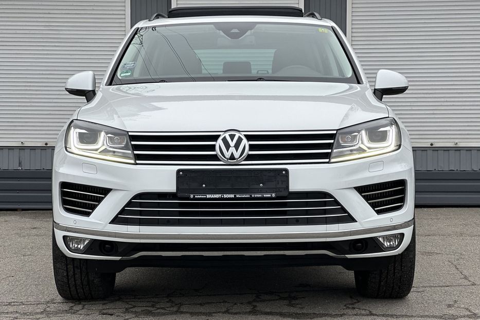 Продам Volkswagen Touareg R line 2016 года в Киеве