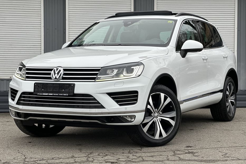 Продам Volkswagen Touareg R line 2016 года в Киеве