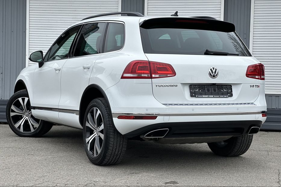 Продам Volkswagen Touareg R line 2016 года в Киеве