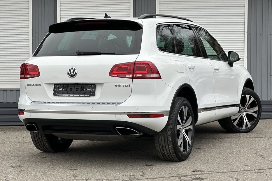 Продам Volkswagen Touareg R line 2016 года в Киеве