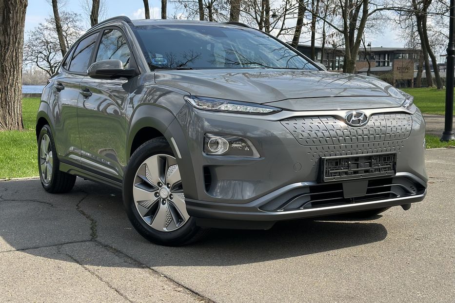 Продам Hyundai Kona Premium 100KW 2020 года в Киеве