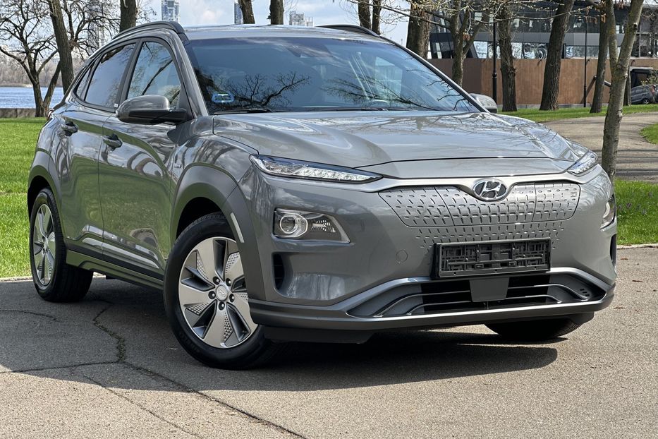 Продам Hyundai Kona Premium 100KW 2020 года в Киеве