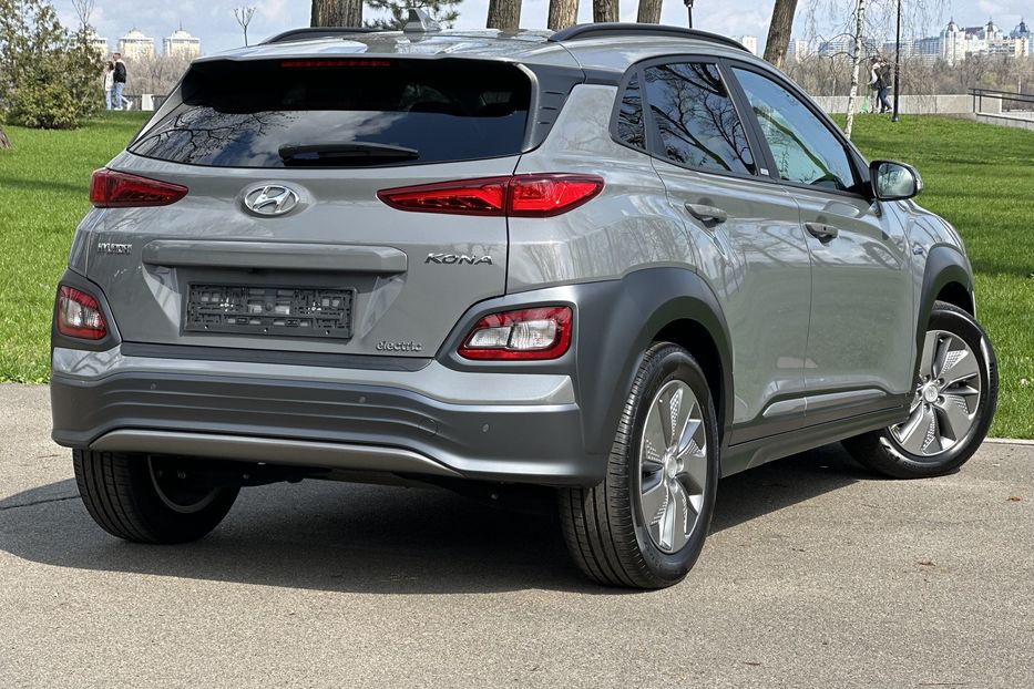 Продам Hyundai Kona Premium 100KW 2020 года в Киеве