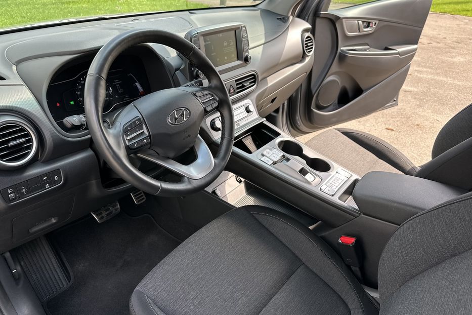 Продам Hyundai Kona Premium 100KW 2020 года в Киеве