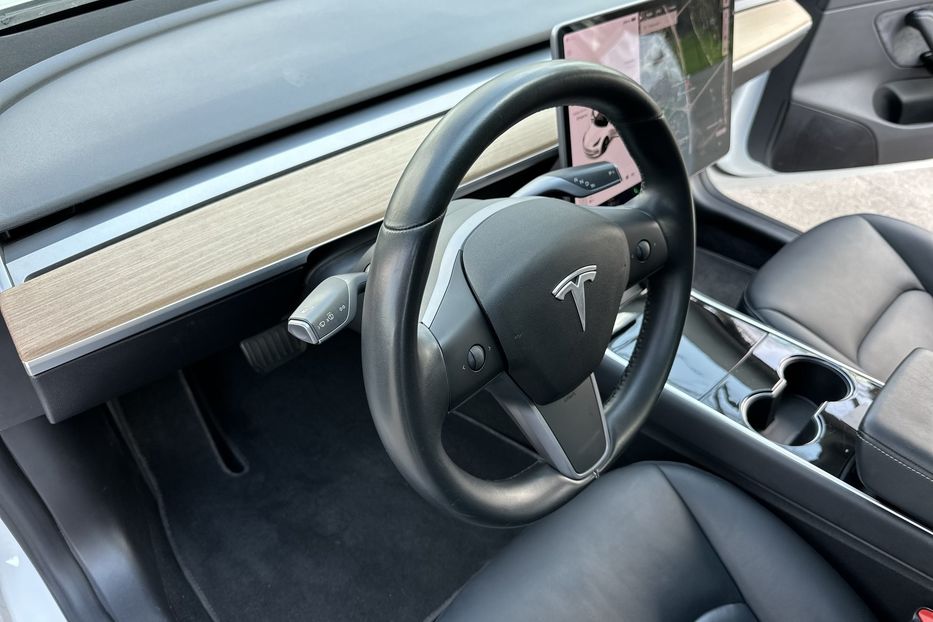 Продам Tesla Model 3 Range Plus 2019 года в Киеве