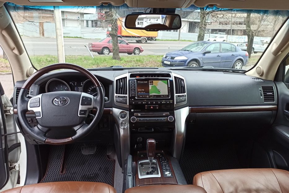 Продам Toyota Land Cruiser 200 Brownstone 2014 года в Днепре