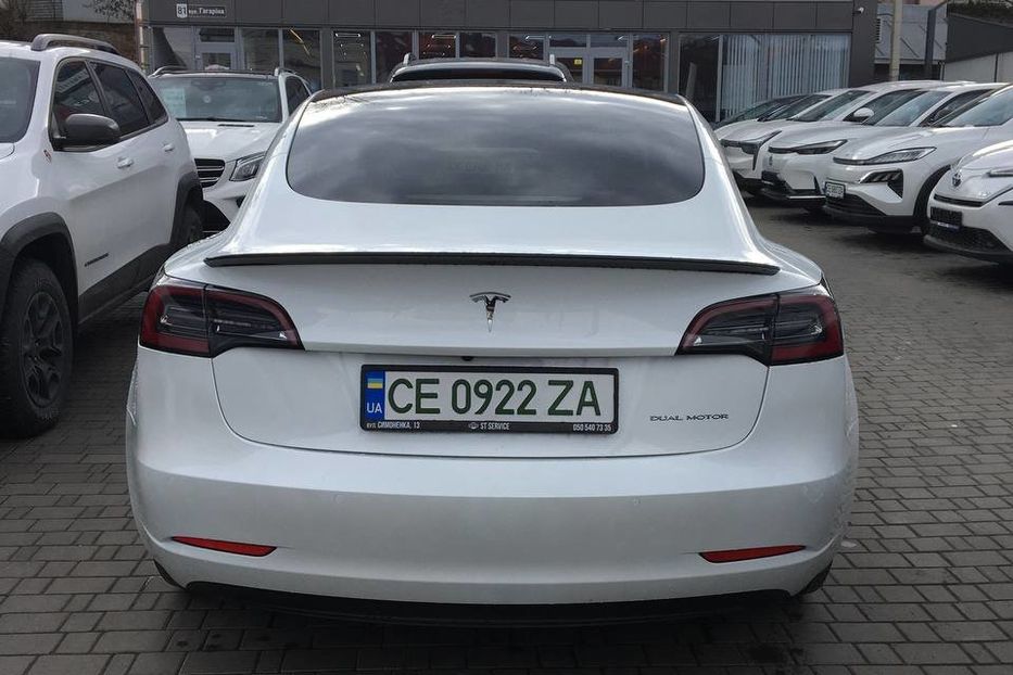 Продам Tesla Model 3 Long Range 2022 года в Черновцах