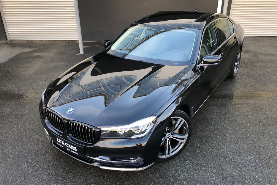 Продам BMW 740 i Long 2018 года в Киеве