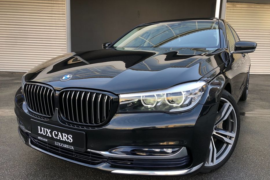 Продам BMW 740 i Long 2018 года в Киеве