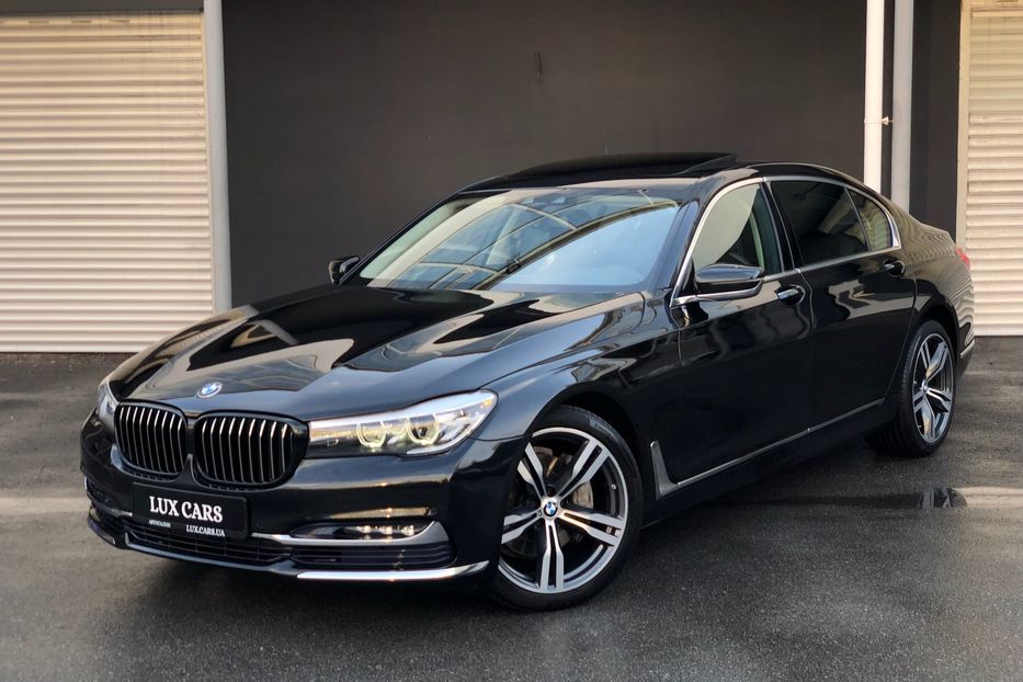 Продам BMW 740 i Long 2018 года в Киеве