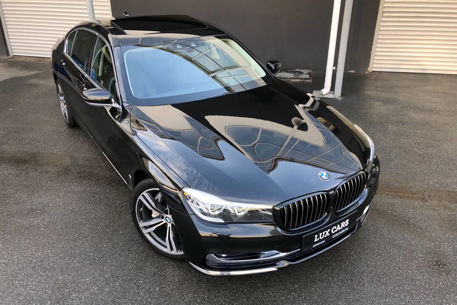 Продам BMW 740 i Long 2018 года в Киеве