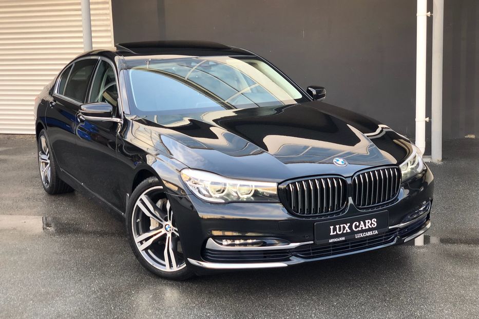 Продам BMW 740 i Long 2018 года в Киеве