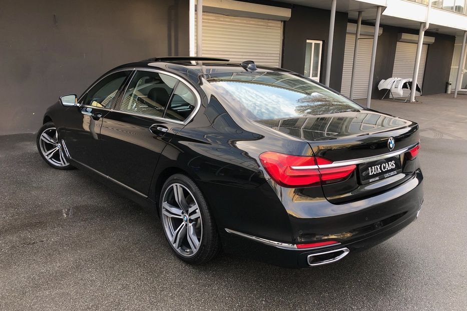 Продам BMW 740 i Long 2018 года в Киеве