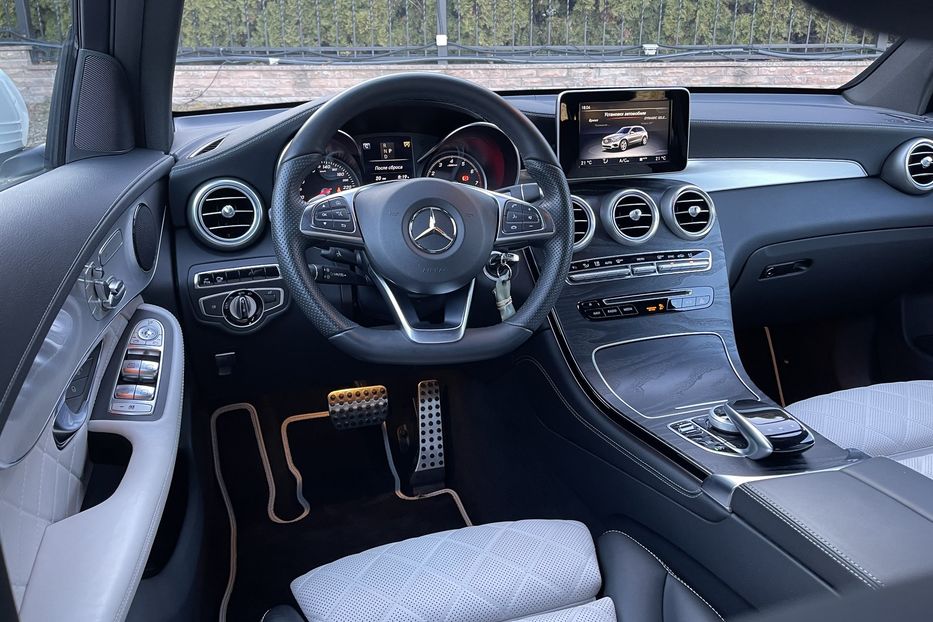 Продам Mercedes-Benz GLC-Class 300 AMG 2016 года в Киеве