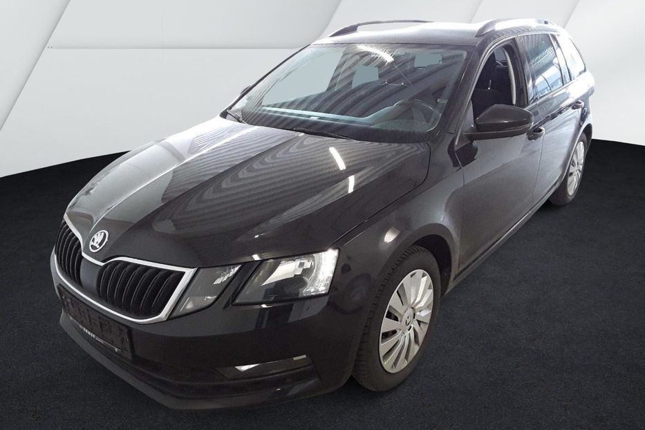 Продам Skoda Octavia A7 НЕ МАЛЬОВАНА АВТОМАТ 2.0 2019 года в Львове