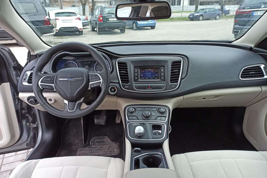 Продам Chrysler 200 2014 года в Днепре