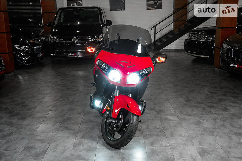 Продам Honda Gold Wing GL 1800 Gold Wing 2012 года в Одессе