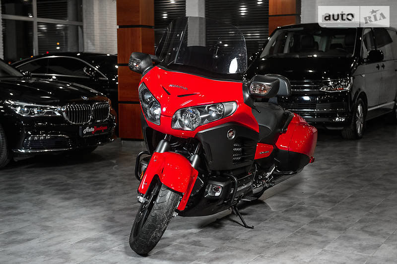 Продам Honda Gold Wing GL 1800 Gold Wing 2012 года в Одессе