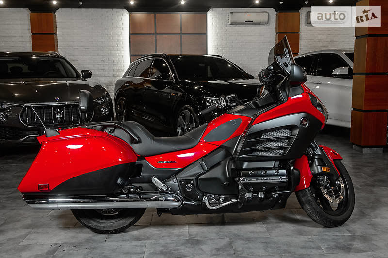 Продам Honda Gold Wing GL 1800 Gold Wing 2012 года в Одессе