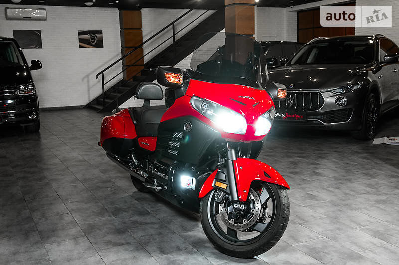 Продам Honda Gold Wing GL 1800 Gold Wing 2012 года в Одессе