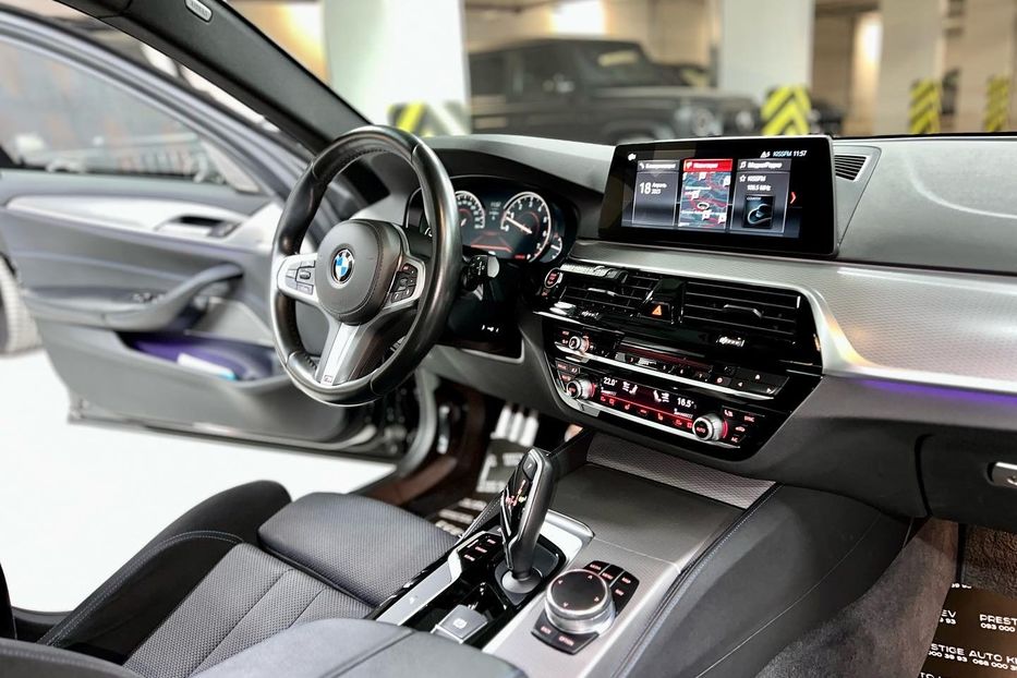 Продам BMW 540 M package  2017 года в Киеве