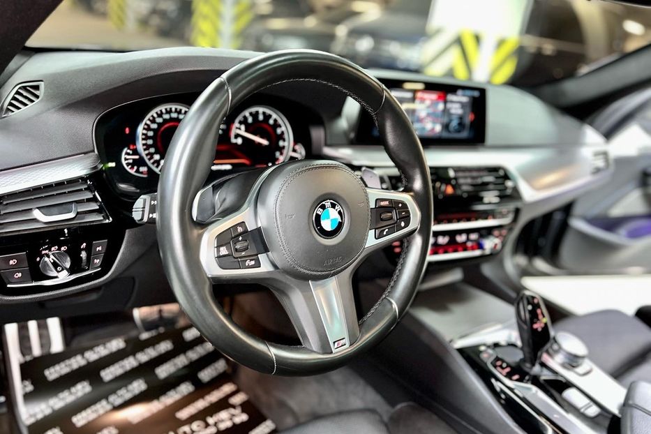 Продам BMW 540 M package  2017 года в Киеве