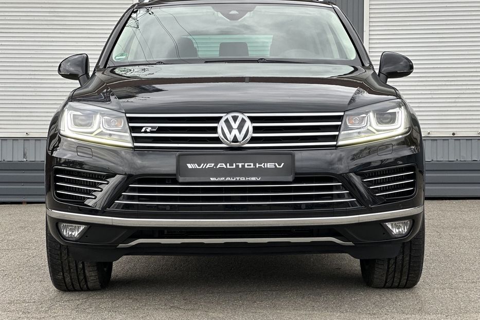 Продам Volkswagen Touareg R Line EXECUTIVE  2017 года в Киеве