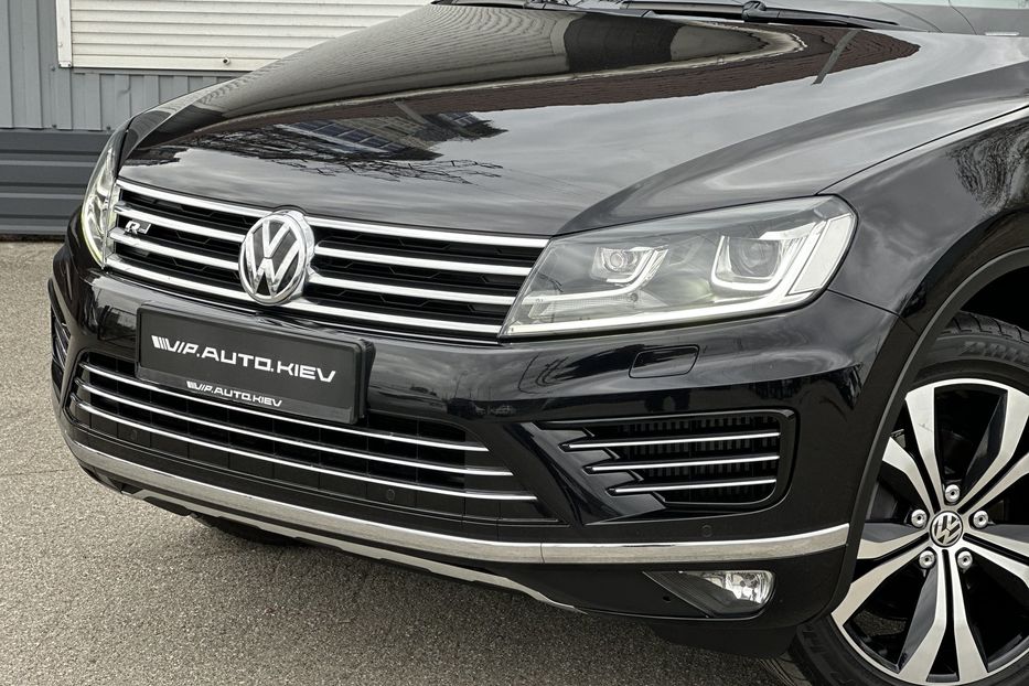 Продам Volkswagen Touareg R Line EXECUTIVE  2017 года в Киеве