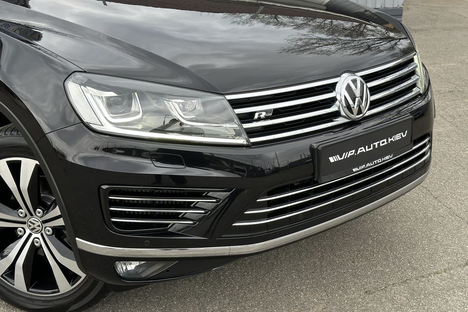 Продам Volkswagen Touareg R Line EXECUTIVE  2017 года в Киеве