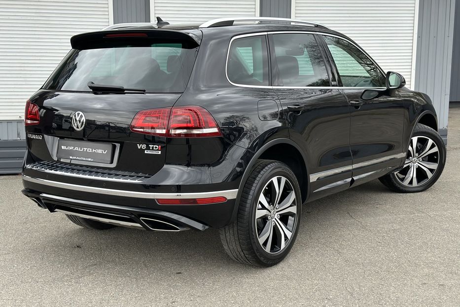 Продам Volkswagen Touareg R Line EXECUTIVE  2017 года в Киеве