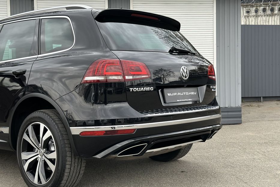 Продам Volkswagen Touareg R Line EXECUTIVE  2017 года в Киеве