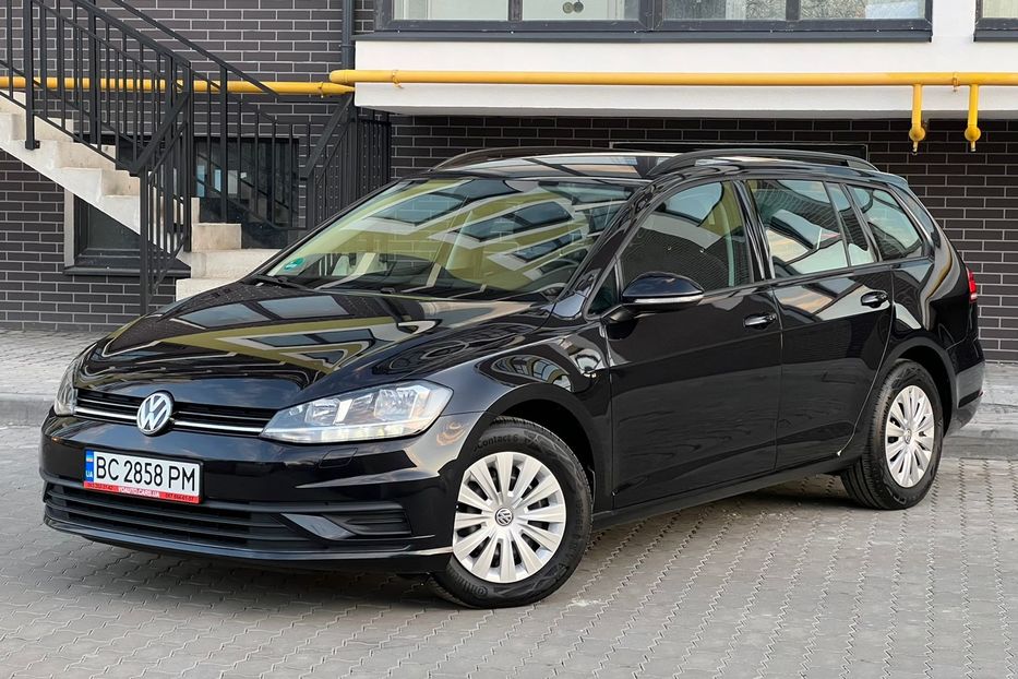 Продам Volkswagen Golf VII ЗАРЕЗЕРВОВАНО 2018 года в Львове