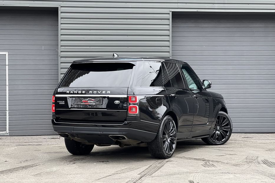 Продам Land Rover Range Rover Black Edition  2018 года в Киеве