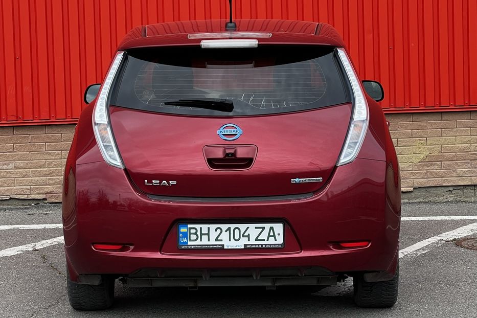 Продам Nissan Leaf 31 kw 2011 года в Одессе