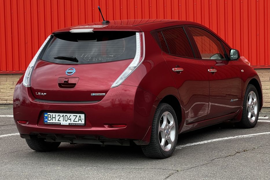 Продам Nissan Leaf 31 kw 2011 года в Одессе