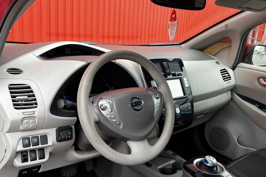 Продам Nissan Leaf 31 kw 2011 года в Одессе