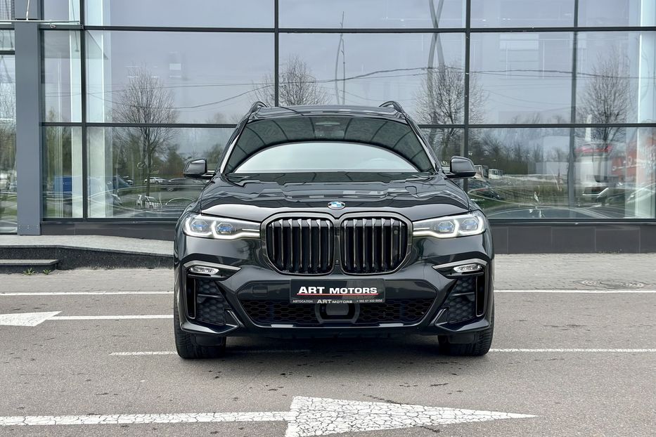 Продам BMW X7 M50I 2021 года в Киеве