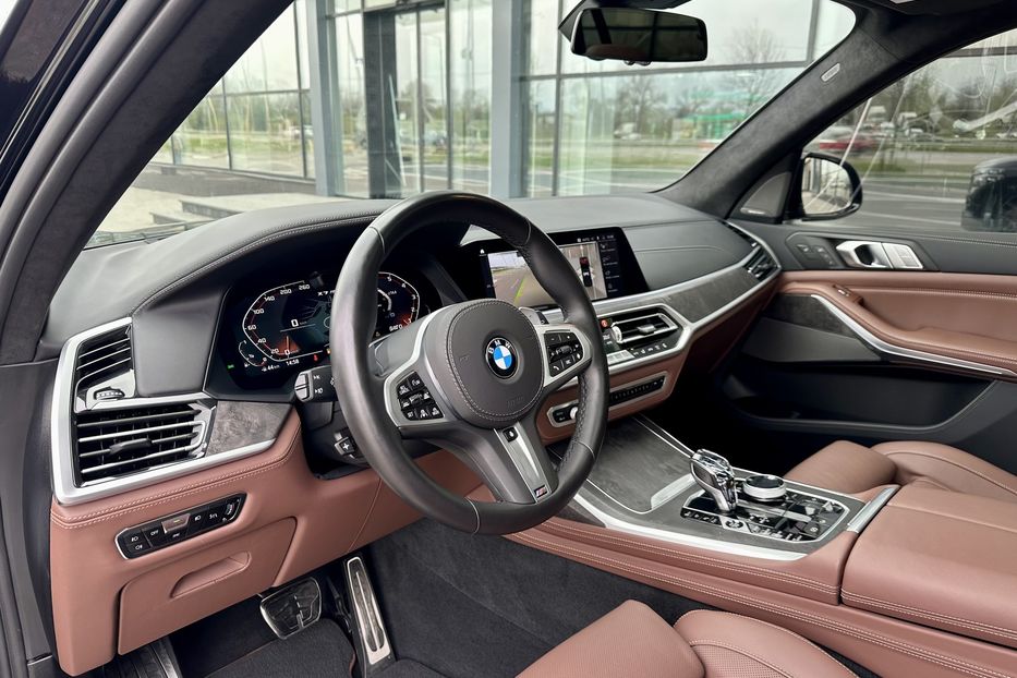 Продам BMW X7 M50I 2021 года в Киеве